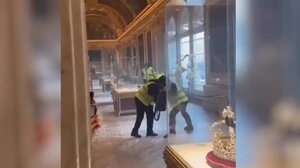 Ληστεία στο Λούβρο: Γνωστοί στις αρχές οι συλληφθέντες - Ενοχλημένη η εισαγγελέας για την αποκάλυψη της εξέλιξης