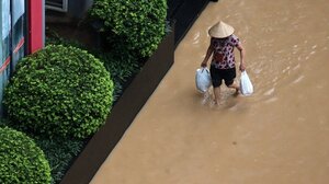 Πλημμύρες στο Βιετνάμ: Τουλάχιστον 13 νεκροί και 11 αγνοούμενοι