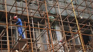 Έπεσε από τη σκαλωσιά, τραυματίστηκε βαρύτατα