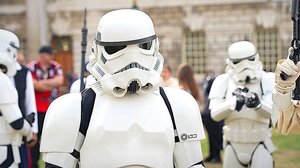 Ρεκόρ Γκίνες από 874 άτομα ντυμένα ως χαρακτήρες του σινεμά και της TV