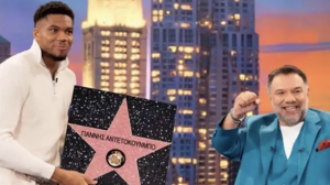 Γιάννης Αντετοκούνμπο στον Γρηγόρη Αρναούτογλου: «Προτεραιότητα η οικογένειά μου και το μπάσκετ» 