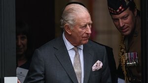 Ο βασιλιάς Κάρολος θα μιλήσει στην τηλεόραση για την εμπειρία του με τον καρκίνο