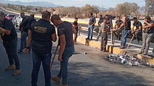 Κτηνοτρόφοι: Στο μπλόκο για τέταρτη μέρα - Ανοιχτός ο ΒΟΑΚ