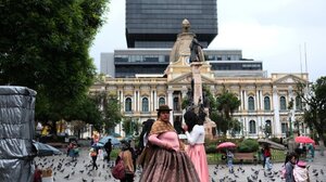 Βολιβία: Στις κάλπες οι ψηφοφόροι για τον δεύτερο γύρο των προεδρικών εκλογών