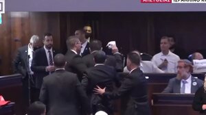 Επεισόδιο στην ομιλία του Τράμπ στην Κνεσέτ: Πήραν σηκωτό βουλευτή - Δείτε βίντεο