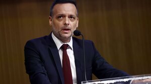 Μνημείο Αγνώστου Στρατιώτη: Στα δικαστήρια προσφεύγει ο Χάρης Δούκας για την ανάθεση της καθαριότητας σε ιδιώτη