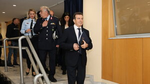 Χρυσοχοΐδης - Βορίζια: «Ας κοιτάξουμε λίγο τον εαυτό μας στον καθρέφτη»