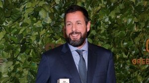 Η AARP τιμά τον Άνταμ Σάντλερ για δεύτερη φορά