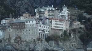 Ρώσος μοναχός συνελήφθη για παράνομη παραμονή στη χώρα και καταδικάστηκε για απείθεια