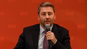 Ανδρουλάκης: Εκατομμύρια πολίτες καλούνται να γίνουν Χάρι Πότερ για να τα βγάλουν πέρα