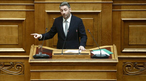 Ανδρουλάκης προς Μητσοτάκη: "Όλες οι επιλογές σας δημιουργούν νέες κοινωνικές ανισότητες"