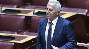 Παρέμβαση Αποστολάκη για τους πλειστηριασμούς σε Αρκαλοχώρι και Αρχάνες