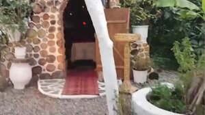 Εξάρθρωση οργάνωσης διακίνησης ναρκωτικών: Eικόνες από το ναό «καβάτζα» στη Λιοσίων