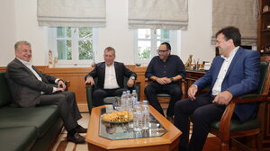 Στο Ηράκλειο ο Γιάννης Βρούτσης για τα 100 χρόνια του ΟΦΗ – Συνάντηση με Στ. Αρναουτάκη στην Περιφέρεια