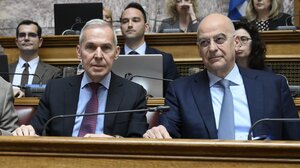 Γιατί έλλειψε η πολιτική ηγεσία του ΥΠΕΘΑ από την κηδεία;