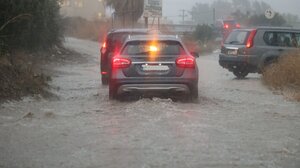 Χαλάει από σήμερα ο καιρός: Σε ποιες περιοχές ξεκινούν βροχές και ισχυροί νοτιάδες