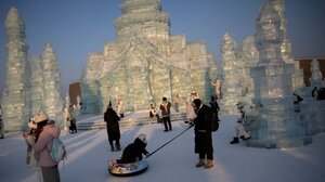 Άνοιξε τις πύλες της η κινεζική "πόλη του χιονιού"