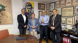 Βράβευση του Ανδρέα Μεταξά από τον Παγκρήτιο Σύλλογο Διευθυντών Ξενοδοχείων