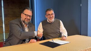 Έκθεση για τα 100 χρόνια από τη γέννηση του Μίκη Θεοδωράκη, με τη χρήση καινοτόμου ψηφιακής τεχνολογίας