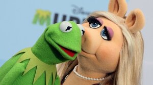 Miss Piggy: H εμβληματική ντίβα των Muppets ετοιμάζεται για τη μεγάλη οθόνη