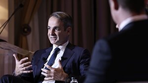 Κυριάκος Μητσοτάκης: "Το βιβλίο του Αλέξη Τσίπρα δεν είναι από αυτά που θα διαβάσω"