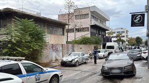 Έκρηξη έξω από το νυχτερινό κέντρο στο Μπουρνάζι