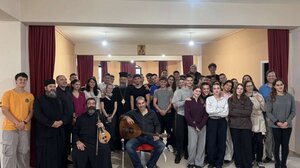 Καθηγητές και. μαθητές της Ριζαρείου στη Μητρόπολη Ρεθύμνης