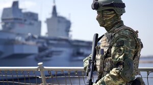 Το Ισραήλ απειλεί να κατεδαφίσει 25 πολυκατοικίες σε παλαιστινιακό καταυλισμό στη Δυτική Όχθη