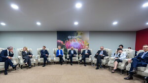 Προβληματισμός των Ευρωπαίων για το σχέδιο Τραμπ - Ενστάσεις για τις παραχωρήσεις εδαφών και το «κούρεμα» του ουκρανικού στρατού