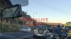 Τροχαίο στο Ηράκλειο: Σύγκρουση οχημάτων με ελαφρείς τραυματισμούς