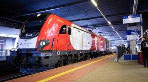 Έκρηξη σε σιδηροδρομική γραμμή οφείλεται σε δολιοφθορά, σύμφωνα με τον πρωθυπουργό Ντ.Τουσκ