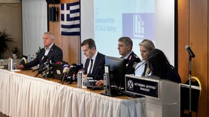 Βορίζια - Χρυσοχοϊδης: "Δεν θα κάνουν κουμάντο στο νησί οι τοπικές μαφίες και οι νταήδες" - Νομοθετικός "αφοπλισμός" της Κρήτης