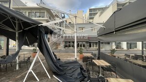 Κακοκαιρία "Byron": Ζημιές στο παραλιακό μέτωπο του Αγίου Νικολάου - Τα 10 μποφόρ έφτασαν οι ριπές ανέμων