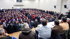 Αυτά είναι τα αιτήματα των αγροτών: Κλιμακώνουν τις κινητοποιήσεις παρά την έκκληση της κυβέρνησης για διάλογο με ανοιχτούς τους δρόμους