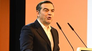 Τσίπρας: Η κρίση εμπιστοσύνης στους θεσμούς απειλεί τη Δημοκρατία