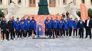 Το τρόπαιο του Κυπέλλου Ελλάδας Betsson ταξίδεψε στη Σύρο