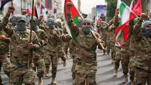 Ιράν: Οι Φρουροί της Επανάστασης προειδοποιούν τα πλοία των ΗΠΑ στον Κόλπο