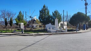 Περιηγηθείτε στο Κάτω Μετόχι ή Γαϊδουρόμαντρα!