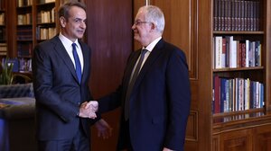 Κ. Τασούλας σε Κυρ. Μητσοτάκη: Όλα μπορούν να λυθούν εν πολλοίς όχι συγκρουσιακά αλλά με διαδικασίες καταλλαγής και διαλόγου