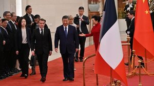 Μακρόν σε Σι: «Καθοριστική» η συνεργασία της Κίνας στην προσπάθεια να τερματιστεί ο πόλεμος στην Ουκρανία