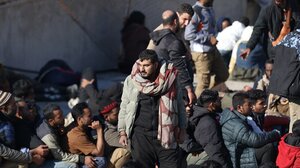 Μεταναστευτικό: "Φουλάρει" το εκθεσιακό κέντρο στην Αγυιά - Νέες συλλήψεις διακινητών 