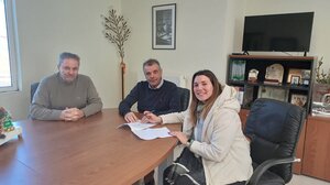 Δήμος Αγίου Βασιλείου: Παραχωρήθηκε η πρώτη δημοτική κατοικία σε εκπαιδευτικό στη Μύρθιο