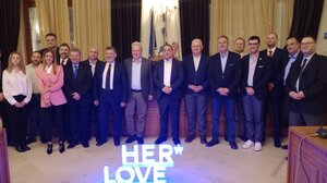 Νέος... αέρας στις σχέσεις Κρήτης και Κύπρου