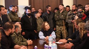 "Η μας πληρώνουν ή φεύγουν"! - Τι ζητούν οι αγροτοκτηνοτρόφοι, υπό κατάληψη η Αποκεντρωμένη 