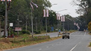 Η Ταϊλάνδη άφησε ελεύθερους 18 στρατιώτες της Καμπότζης αιχμαλώτους από τον Ιούλιο