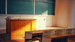 Ηράκλειο: Οι μαθητές επιστρέφουν στα θρανία χωρίς δασκάλους και καθηγητές!