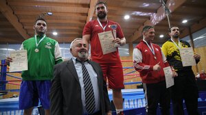 Συγχαρητήρια για τον θρίαμβο του Στέλιου Τζωρτζινάκη