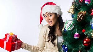 Χριστούγεννα 2025: Νέος «οδηγός» για να κάνετε φθηνές διακοπές σε χειμερινούς προορισμούς 