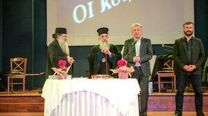 Την αποκατάσταση του δρόμου προς την Μονή Κουδουμά, το "Άγιο Όρος της Κρήτης", ανακοίνωσε ο Περιφερειάρχης