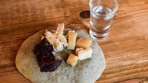 Hákarl: Ένα από τα πιο δύσοσμα πιάτα του κόσμου